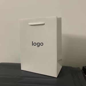 Bolsa de Compras Ecológica Clásica Negra de Papel Kraft, Cierre Magnético Resistente, Logotipo Personalizado, Laminación, Cinta para Envolver Regalos - Product Image 2