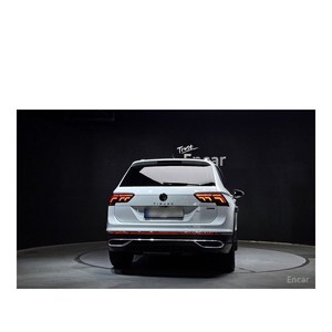 Pour Volkswagen Tiguan 2.0 TDI 4Motion Prestige Novembre 2021 42 430 km Diesel Sièges en cuir Volant à gauche Caméra de recul - Product Image 4