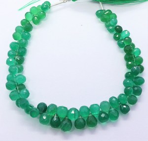 Perles en Onyx Vert Naturel Facettées en Forme de Goutte 4x6-6x8 MM, Perles Gemmes en Onyx en Forme de Goutte, Fil de Perles Naturelles en Forme de Goutte de 7 Pouces, Vente en Gros - Product Image 5