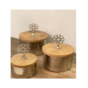 Servidor de Nueces de Madera y Vidrio, Diseño Innovador, Forma Redonda, Servidor de Nueces de Calidad Deluxe, Servidor de Nueces con Tamaño Personalizado - Product Image 5