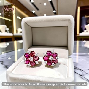 [Sheri Jewels] Pendientes elegantes de oro blanco macizo de 18 quilates con estilo de flor de rubí para mujer, regalo de fiesta - Product Image 3