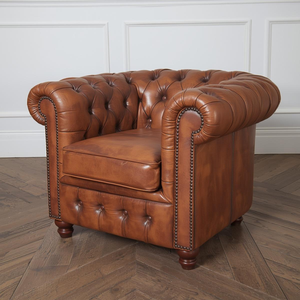 Fauteuil Chesterfield classique en cuir marron capitonné avec garniture à clous, fauteuil d'appoint pour salon - Product Image 1