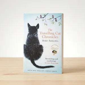 บันทึกการเดินทางของแมว ฉบับภาษาอังกฤษ ปกอ่อน โดย ฮิโร อาริกาวะ นิยายสัตว์ที่สัมผัสหัวใจ วรรณกรรมญี่ปุ่นและหนังสือเรื่องราวอารมณ์ - Product Image 1