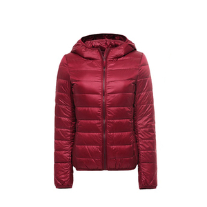 Chaqueta Corta Acolchada de Nailon Clásica de Invierno para Mujer, al por Mayor y Personalizada, de Alta Calidad - Product Image 1