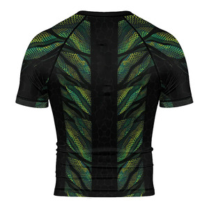 Rashguard conçu pour l'entraînement sans kimono, avec une coupe compressive flexible et des motifs sublimés, kimono de jiu-jitsu. - Product Image 3