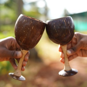 Copa de Vino de Madera de Teca Hecha a Mano, Acabado Pulido, Técnica de Corte Ecológica, Decoración Antigua para el Hogar, Manualidades DIY, Marca KOTTRAVAI - Product Image 4