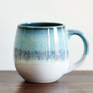 Taza de Cerámica de Moda - Diseño Clásico, Apta para Lavavajillas y Microondas, Ligera, Reutilizable, Sostenible - Regalo para Toda Ocasión - Product Image 4