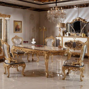 Elegante Juego de Comedor Francés de Madera de Caoba Maciza, Tallado a Mano, Acabado en Crema Marfil y Dorado, con Aparador y Espejo - Product Image 1