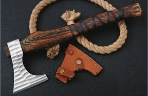 Hacha táctica artesanal para partir leña con mango de madera y hoja de acero inoxidable de 4 3/4 pulgadas de filo para cortar leña - Product Image 2