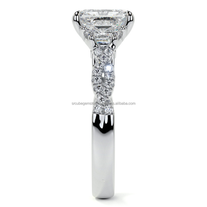 Bague de fiançailles tendance en argent sterling 925 plaqué or avec diamant taille radiant pour femme moderne, certifiée IGI, prête pour le mariage - Product Image 6