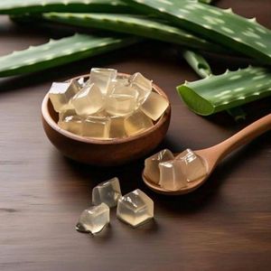 Tiras de Aloe Vera Congeladas Frescas para Cuidado de la Piel y Uso Médico - Product Image 1