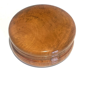 Boîte à chapati en bois de manguier de qualité supérieure, design élégant, avec couvercle, pour le stockage de roti et de nourriture, forme ronde - Product Image 1