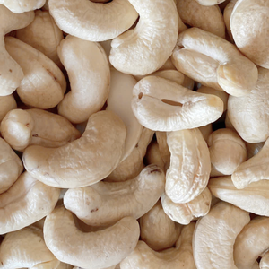 Prix usine avantageux Noix de cajou WW180, WW240, WW320, LP Noix de cajou brutes Acheteurs de noix de cajou avec taxes gratuites - Product Image 1