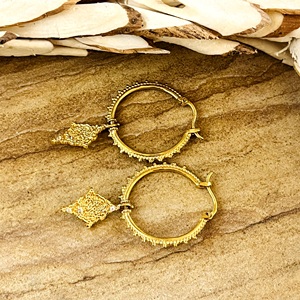 Pendientes de Aro de Latón Favoritos del Mercado, Joyería Tribal Dorada para Mujer, Pendientes de Aro con Textura Chapados en Oro de 18k para Venta al por Mayor/OEM/ODM - Product Image 4
