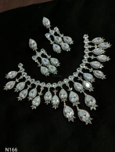 Classic American Diamond Bridal Jewelry <b>Set</b> Two-Piece <b>Necklace</b> <b>and</b> <b>Earrings</b> for Wedding Fashionable Classic Style - Product Image 4