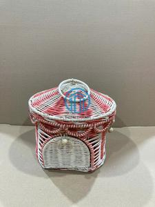 Adorable panier de rangement en rotin naturel fait main OEM ODM en forme de tente de cirque avec couvercle, organisateur pour chambre d'enfant, fabricant vietnamien - Product Image 4