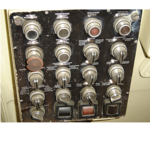 Machine à rectifier les tappes et les cannelures pour le rectage de précision des outils et les applications d'usinage des métaux - Product Image 3