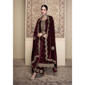 Robe de soirée de créateur avec un magnifique haut-bas et un dupatta - Product Image 4