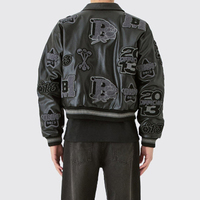 Chaqueta universitaria personalizada de invierno para hombre con cuello alto, logo frontal, parche de chenilla de lana y cuero, diseño personalizado de alta calidad