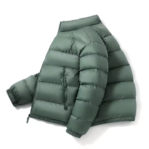 Chaqueta acolchada gruesa para invierno, con aislamiento de alta calidad, interior suave y rendimiento confiable para exteriores. - Product Image 5