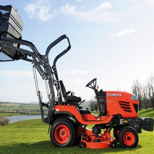 Tondeuse à gazon professionnelle Kubota, tracteur de jardin haute performance, moteur durable, machine de terrassement robuste pour l'extérieur - Product Image 4