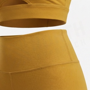 Conjunto de yoga de cintura alta para mujer, 2 piezas, atuendo deportivo sólido para gimnasio, sujetador deportivo con espalda cruzada y aberturas - Product Image 5