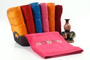 Toallas de Baño 100% Algodón Bordadas para Adultos, de Secado Rápido y Absorbentes, con Logotipo Personalizado, para Uso en Hoteles y Hogares - Product Image 1