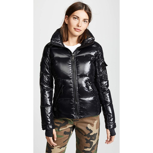 Manteau d'hiver long pour femme personnalisé, veste matelassée épaisse avec col en fourrure amovible et tissu doux et confortable - Product Image 6