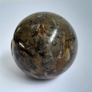 Vente en gros de pierres précieuses naturelles d'agate de mousse d'Indonésie de haute qualité, artisanat de sphère sculptée de 30mm pour cristal de guérison - Product Image 1