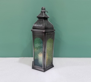 Farol Decorativo Marroquí de Hierro de Diseño Artesanal con Acabado Antiguo Modelo L630 - Product Image 1