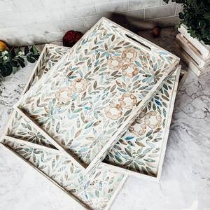 Plateau de service et de rangement rectangulaire Belladec Bohemian en nacre incrustée de mosaïque florale, design moderne et luxueux, fait main, compatible lave-vaisselle - Product Image 6