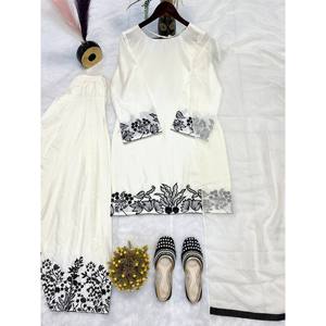 Ensemble haut et bas de soirée pour femmes de créateur avec bordure en dentelle fantaisie - Product Image 4