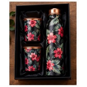 Bouteille d'eau de luxe en cuivre avec deux tasses, ensemble de vaisselle portable, design bleu et blanc, cadeau d'affaires - Product Image 2