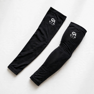 Mangas de compresión unisex GYM ACTIVE ENTERPRISES hasta el codo, de poliéster UPF50+, ligeras, para levantamiento de pesas, de secado rápido y transpirables - Product Image 1