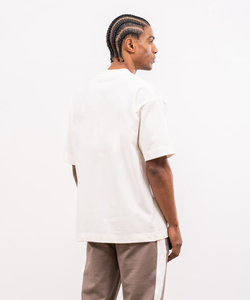 เสื้อยืดคอกลมแขนสั้นทรงหลวมสีขาวล้วนสำหรับผู้ชาย ผ้าฝ้าย  แบบดรอปโชว์เดอร์  สีพื้นเรียบง่าย  รับสกรีนโลโก้ - Product Image 3