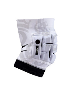 Coudières de sport Coudières élastiques de basket-ball Manchon de bras anti-crash Nid d'abeille Coudière de soutien - Product Image 1