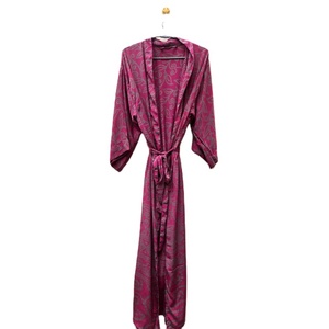 Vintage Soie Saree Kimono Femmes Robe Kimono Robe Peignoir Maxi Robe Bohème style boho chic femmes vêtements de nuit D'été porter kimono - Product Image 1