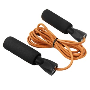 Corde à sauter classique 2,5 m avec poignées en plastique orange, durable, pour exercices à domicile, unisexe - Product Image 3