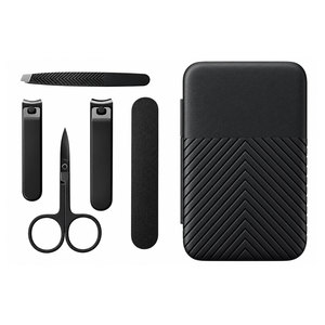 Kit de manucure et pédicure de voyage en acier inoxydable pour hommes et femmes, comprenant coupe-ongles, lime à ongles courbée et étui de voyage incliné - Product Image 1