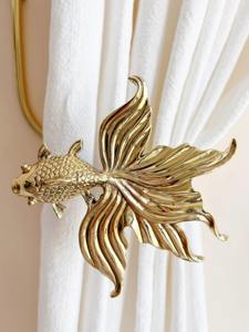 Sujetador de Cortina Decorativo con Forma de Pez Artístico, Acabado Dorado, Accesorio para Cortinas, Perfecto para Interiores de Hogares de Lujo, de la India - Product Image 3