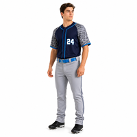 Seragam Jersey Baseball Pria Lengan Pendek Kancing Depan Motif Geometris Penyerap Keringat 100% Poliester Celana Abu-abu dengan Sabuk Biru