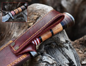 Couteau Bowie de camping artisanal de qualité industrielle en acier Damas avec manche en bois et résine, étui en cuir, 14 pouces - Product Image 4