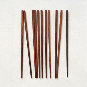 Ensemble de baguettes en bois, finition bois naturel, design traditionnel, vaisselle réutilisable - Product Image 4