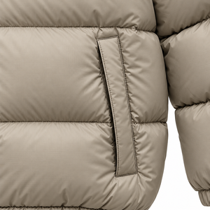 Blouson d'hiver matelassé à capuche pour homme en toile résistante à l'eau, col montant, fermeture éclair, logo personnalisé positionné à l'avant, idéal pour l'extérieur - Product Image 5