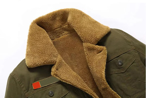 Veste d'hiver pour homme en molleton sherpa doublé, col en fourrure, en coton, chaude et thermique, couleurs olive, kaki, noir, personnalisable, épaisse, pour l'extérieur, OEM - Product Image 6