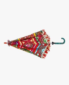 Parapluie décoratif Rajasthani avec broderie traditionnelle et travail de miroir, artisanat culturel fait main, objet de décoration - Product Image 6