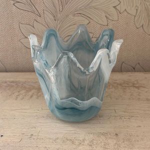 Jarrón de Resina Moderno y Lujoso para Decoración de Mesa, Diseño Contemporáneo y Elegante para el Hogar u Oficina - Product Image 2