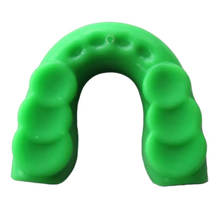 ผู้ผลิตอุปกรณ์ป้องกันฟันสำหรับศิลปะการต่อสู้แบบกำหนดเอง (OEM)  รับผลิตอุปกรณ์ป้องกันฟันแบบดูดซับแรงกระแทกสำหรับกีฬา  รับสั่งซื้อจำนวนมากสำหรับผู้นำเข้าและผู้จัดจำหน่าย - Product Image 3
