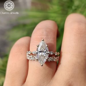 Bague de fiançailles Charm_Jewells en moissanite taille marquise, monture à griffes en or blanc, bande pavée, style classique pour femme - Product Image 1