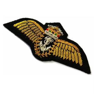 Insignia de blazer de lana bordada a mano personalizada con ala y escudo de ancla para uniforme escolar, insignia de rango de manga de tela de lana, superventas 2026 - Product Image 1